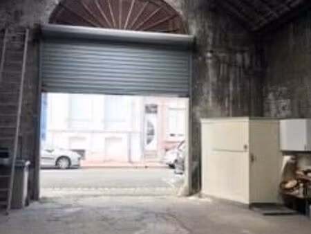 hangar 115 m² calais