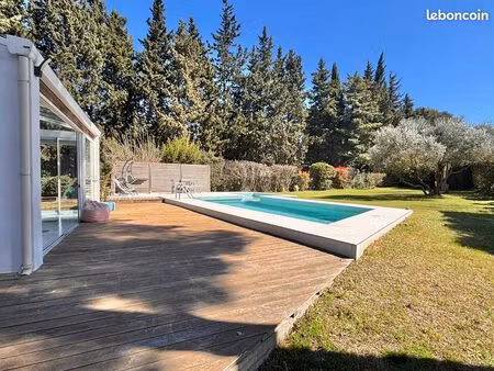 villa de plain-pied 180 m2 sur terrain de 1670 m2 - calme absolu au pied des collines roug