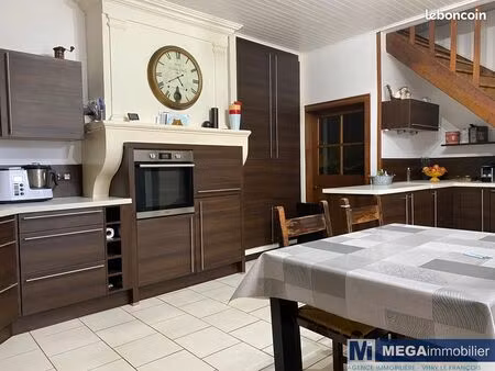 maison 6 pièces 150 m²