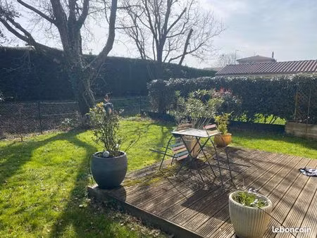 charmant duplex t4 avec jardin privatif à sainte consorce