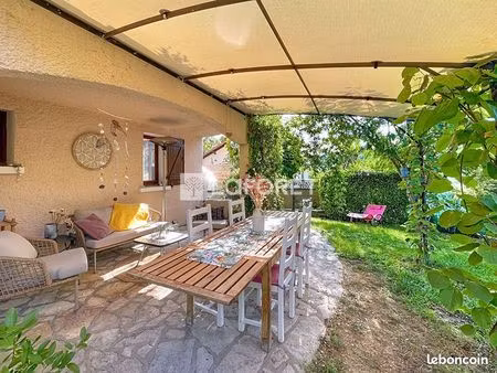 maison 6 pièces 150 m²