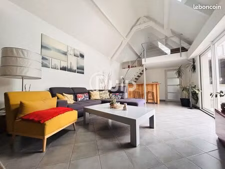 maison 5 pièces 150 m²