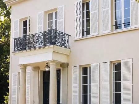 domaine d’exception entièrement rénové à proximité de paris – parc de 1 5 hectare et pisci