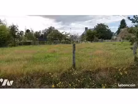 terrain 792 m² st martin de landelles