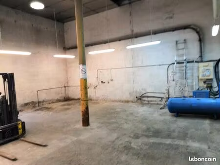 grand garage 100 m²