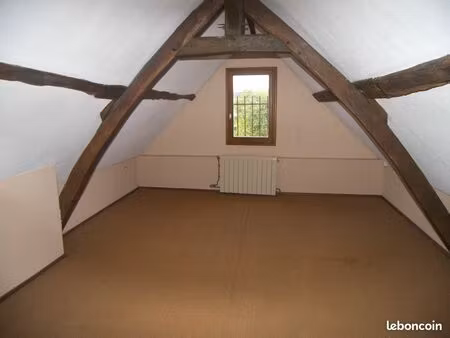 maison quartier saint gilles avec cour