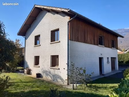 maison 6 pièces 158m2