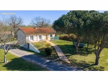 villa 7 pièces 182 m²