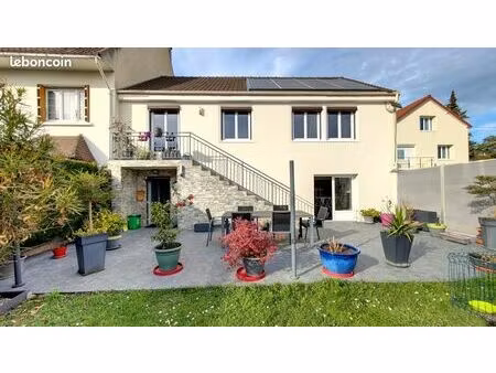 maison 4 pièces 80 m²