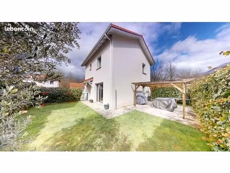maison 4 pièces 84 m²