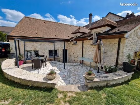 maison 6 pièces 121 m²