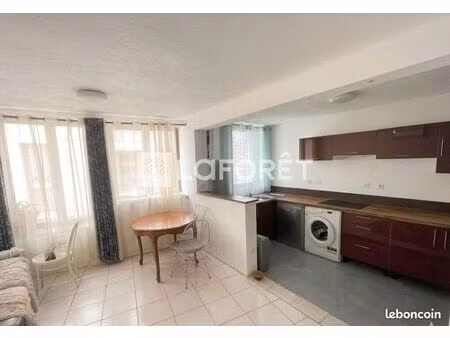 immeuble 3 pièces 160 m²