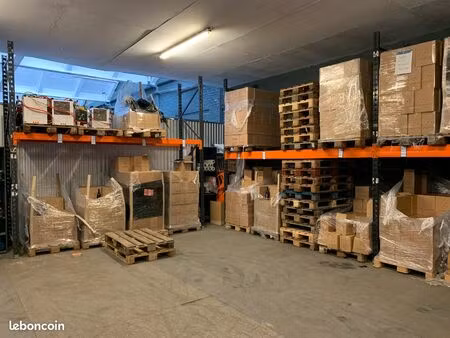 entrepôt de stockage de 180 m2