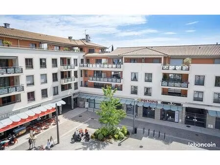 lacation garage a genas 13 m2