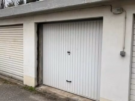 parking box croix rousse