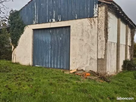 local   grand garage