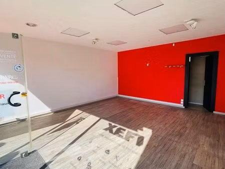 local commercial 38m2 agneaux la palière