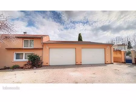 location local professionnel 95 m² bureau + stockage