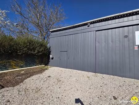 local 290 m² duisans