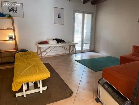 local paramédical à partager