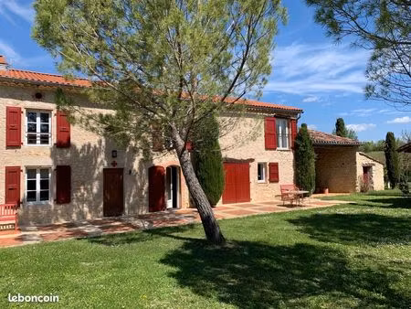 propriété 8 pièces 326 m²