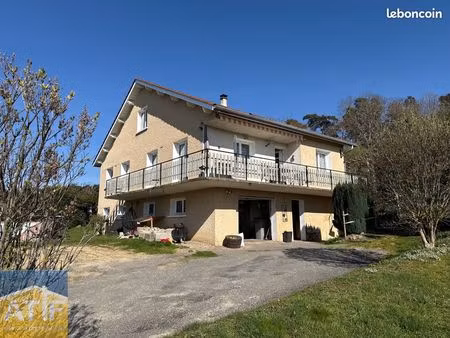 maison 7 pièces 182 m²