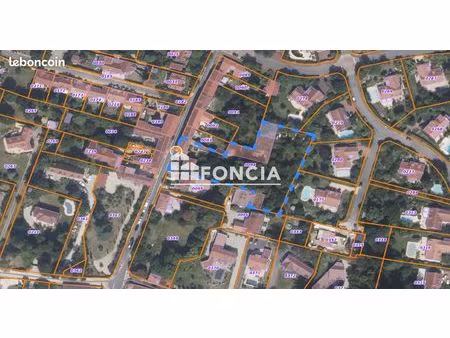 ensemble immobilier sur parcelle de 3 486 m2