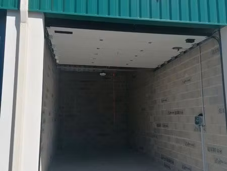 à louer garage sécurisé 30 m2 biscarosse