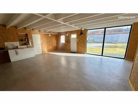 local commercial courçon