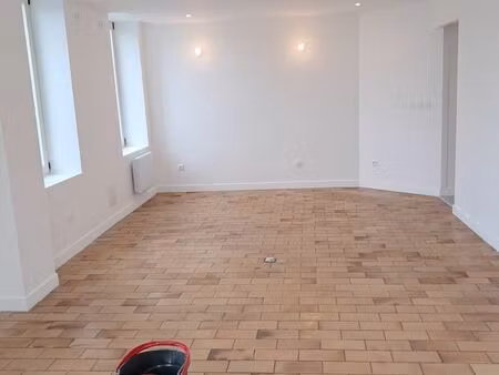 bail commercial villeneuve le comte