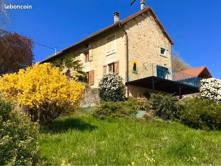 maison de caractère en pierres   vue mont-blanc