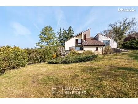 propriété 8 pièces 235 m²