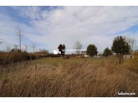 terrain 1711 m² yerville