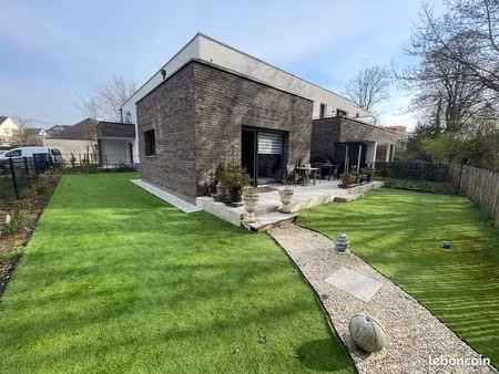 superbe 3/4 pièces en rez-de-jardin  proche centre