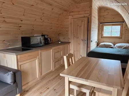 studio entièrement équipé