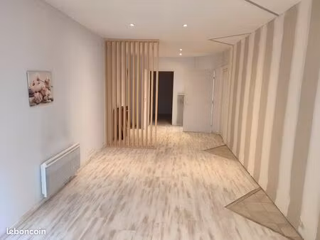 commerce 105 m2 centre ville