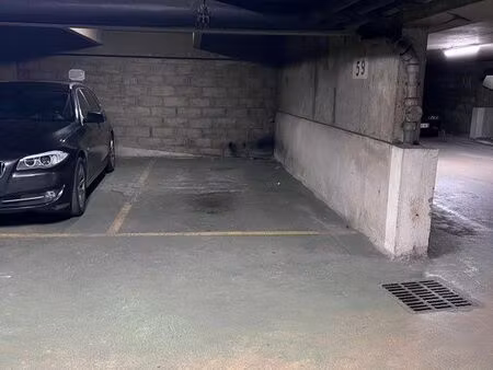 rue broca place de parking souterrain sécurisé