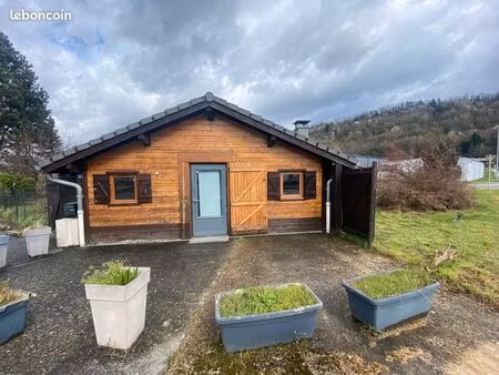 a louer – local commercial / bureau(x) 98 m² + terrain 1000 m²