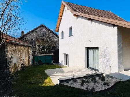 maison familiale meublée 135 m² – 4 ch – jardin – prestations modernes