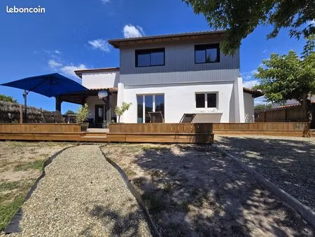 maison 6 pièces 145 m²