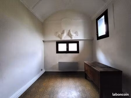 immeuble mixte centre-ville st-jean-de-maurienne 73300