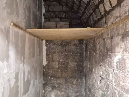 location cave saine 3.8m2  2 minutes du centre pompidou