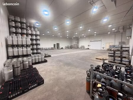 location local d'activité / entrepôt avec terrain