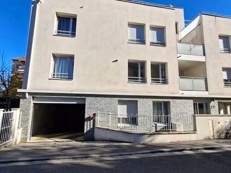 loue place de parking