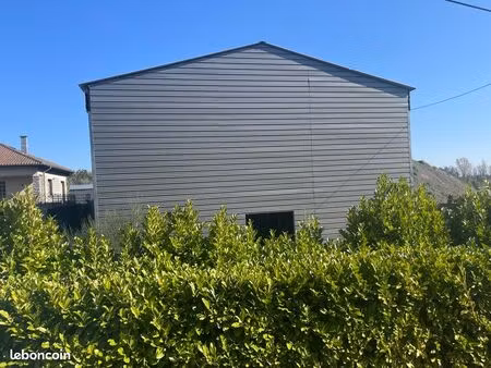 local industriel ou commercial