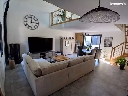 pavillon 5 pièces 111 m²