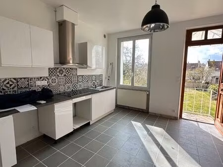 location maison nemours