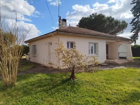 deux maisons  terrain 9300m