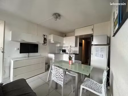 appart 6pers clim parking cap d'agde