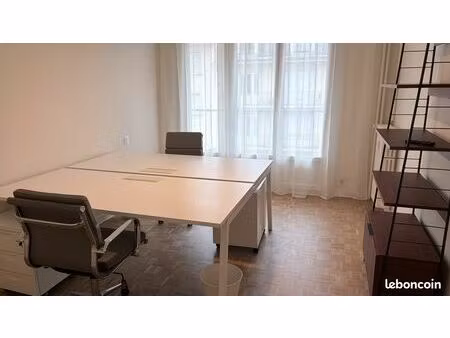 bureau équipé à louer
